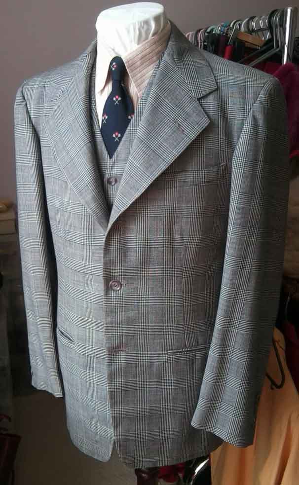 1930s/40s Glen Plaid 3-piece suit Size 36-37 | The Fedora Lounge